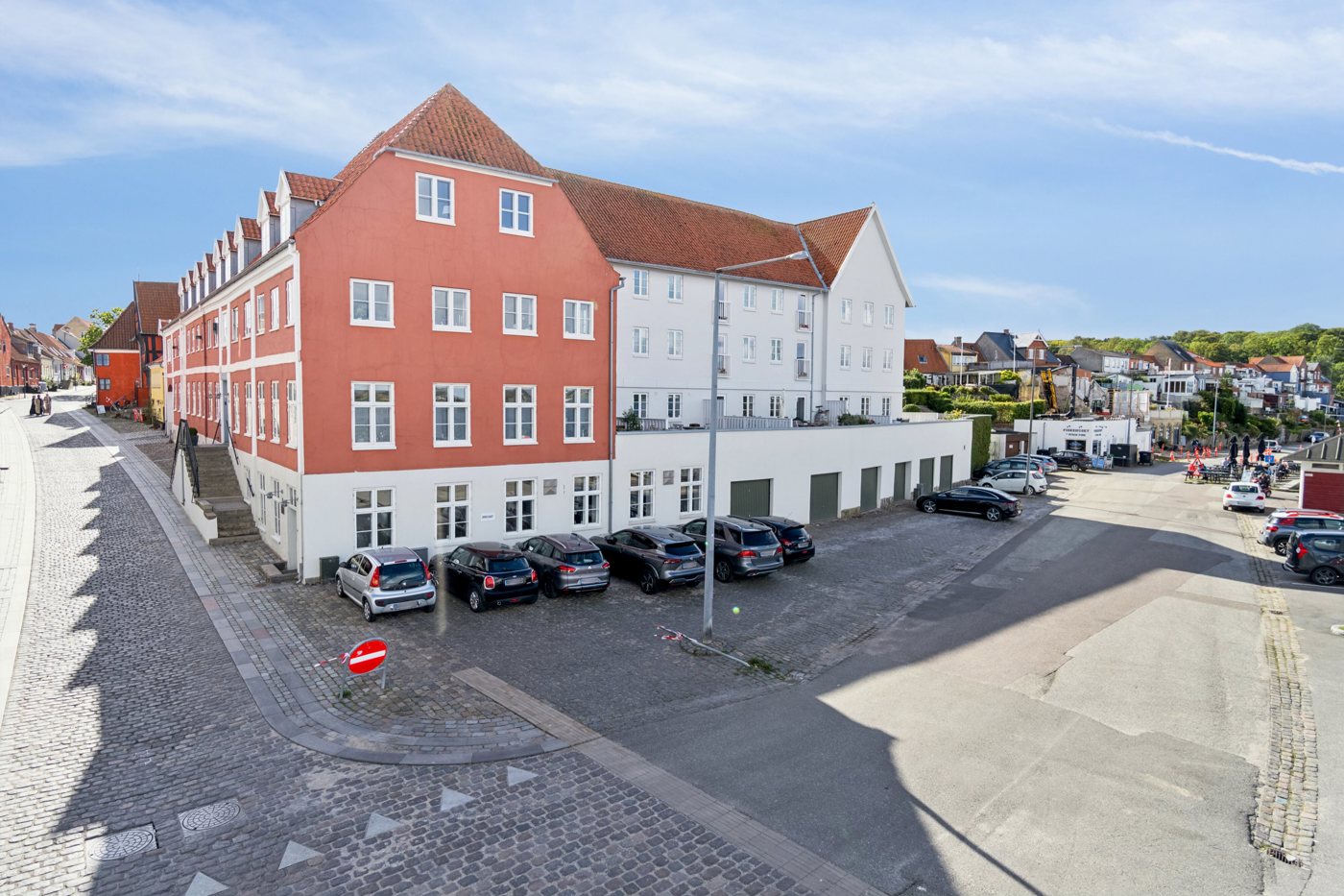 Facaden set fra havnen